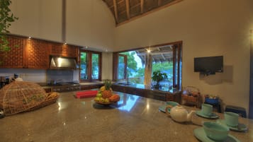 Panoramic Villa, 5 Bedrooms, Ocean View | Private kitchen | Full-size fridge, microwave, oven, stovetop