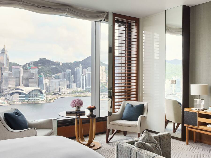 Egyptian cotton sheets, premium bedding, minibar, in-room safe