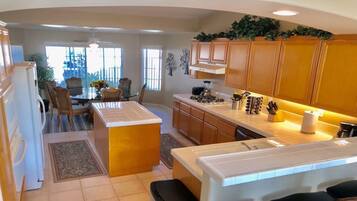 Deluxe House, Multiple Beds, Non Smoking | Private kitchen | Full-sized fridge, microwave, oven, stovetop