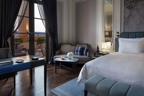 Minibar, in-room safe, desk, soundproofing