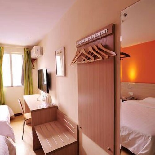 7 Days Inn