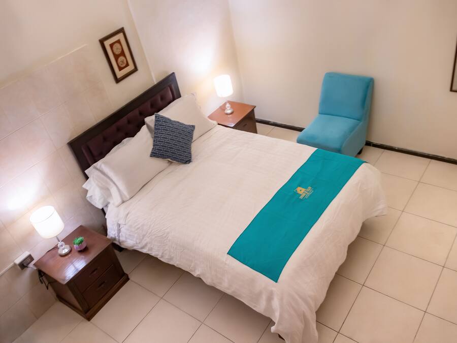 Habitación clásica doble, 1 cama doble | Ropa de cama de alta calidad y edredones de plumas