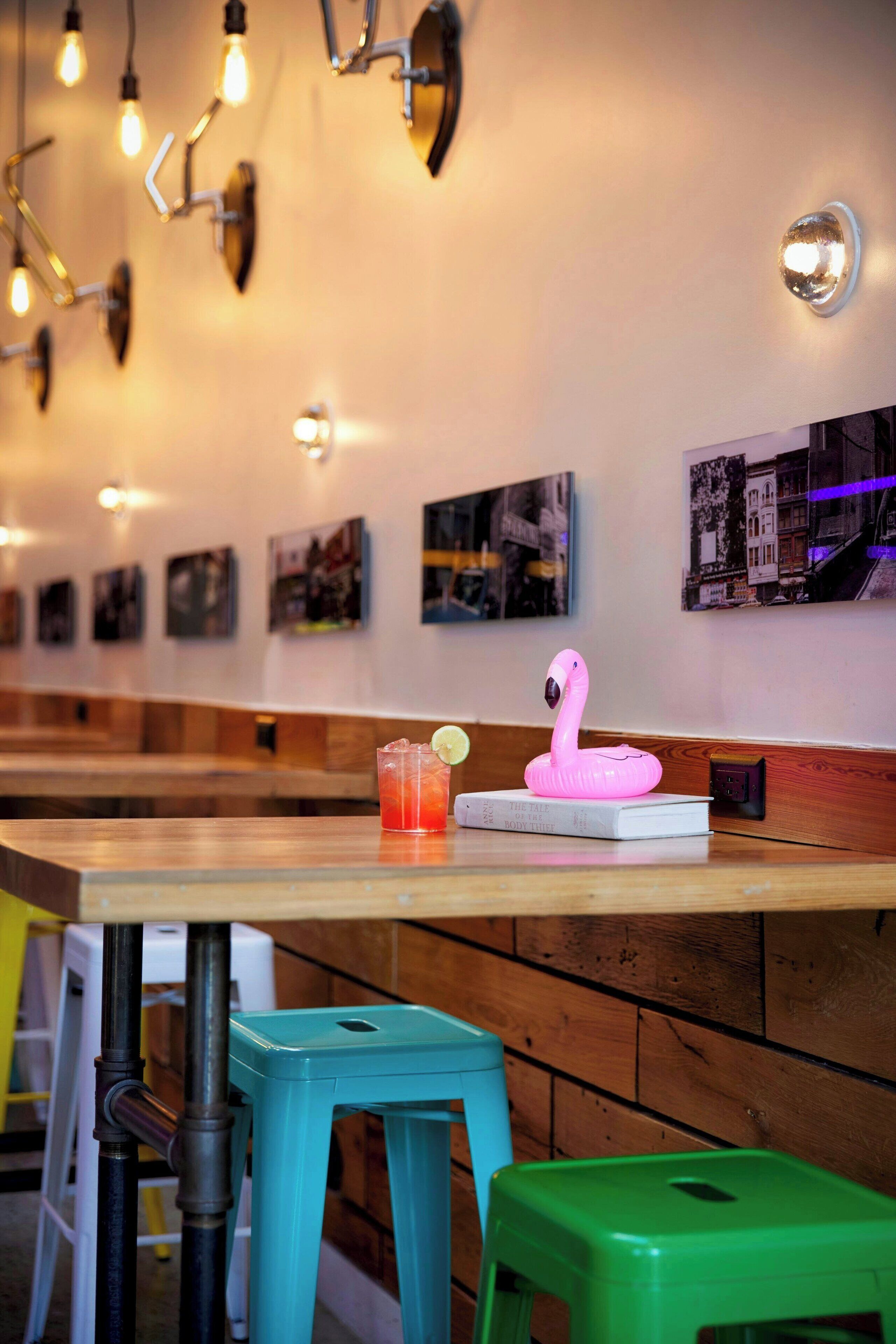 2 bars/lounges, rooftop bar