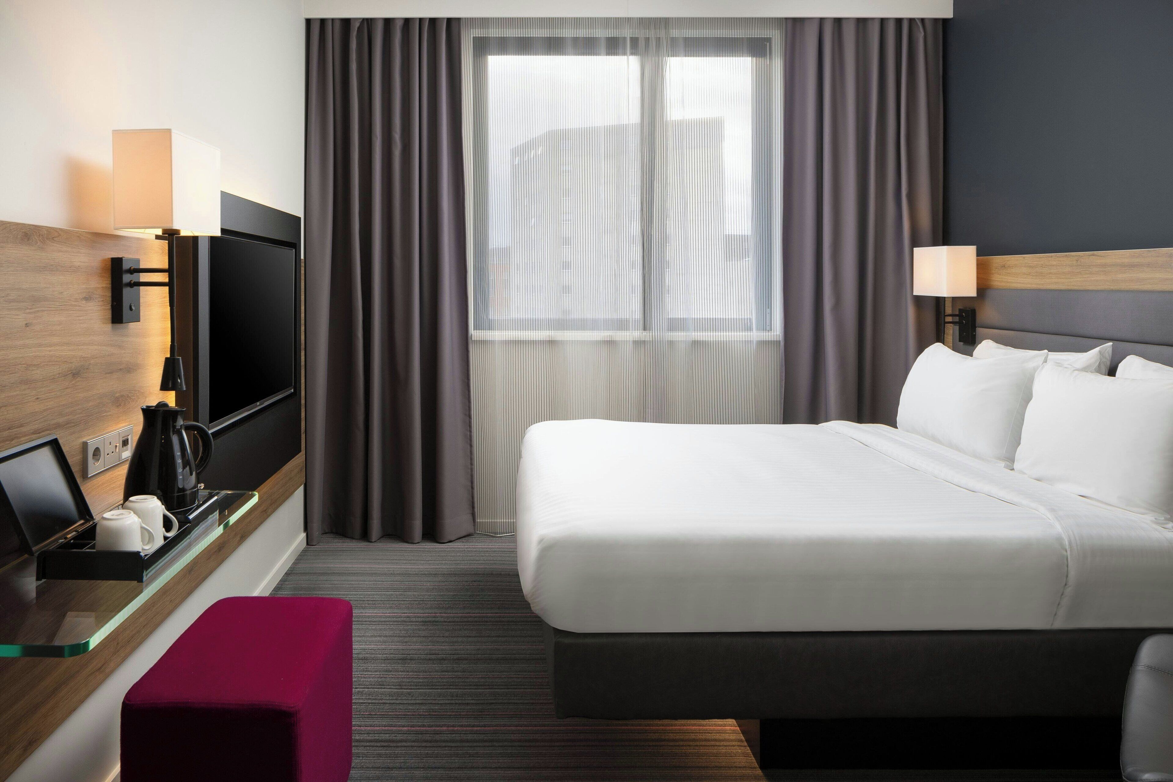 1 bedroom, desk, soundproofing, iron/ironing board