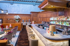 Bar (en la propiedad)