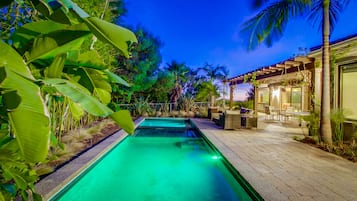 Private pool