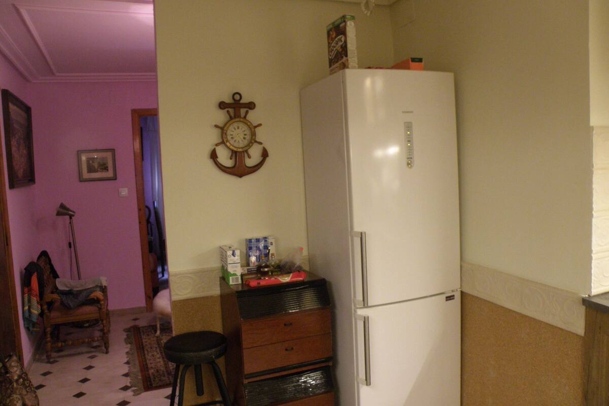 deluxe apartment, 3 bedrooms, harbour view, overwater | private kitchen | full-sized fridge, microwave, oven, stovetop