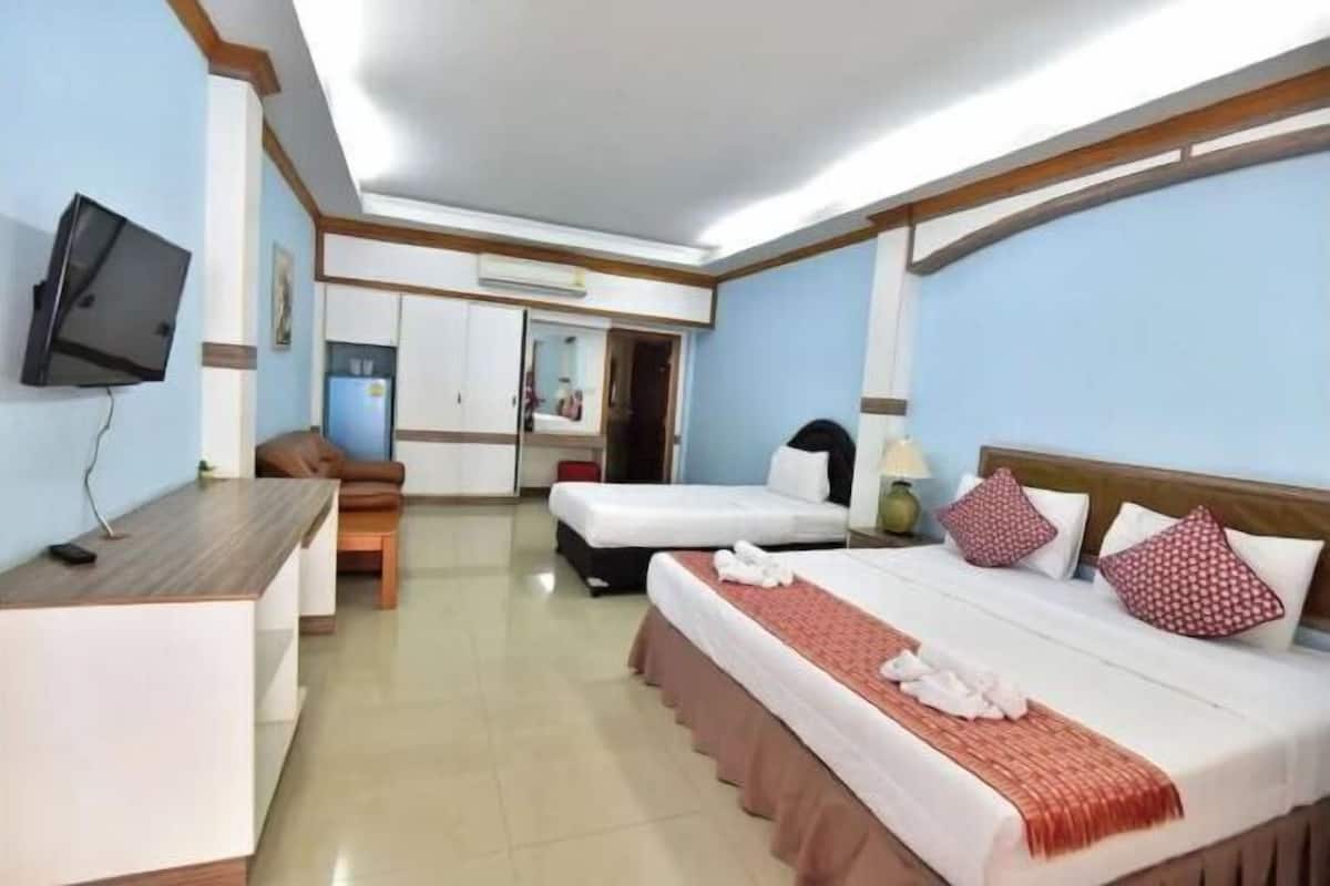 Desk, free WiFi, bed sheets