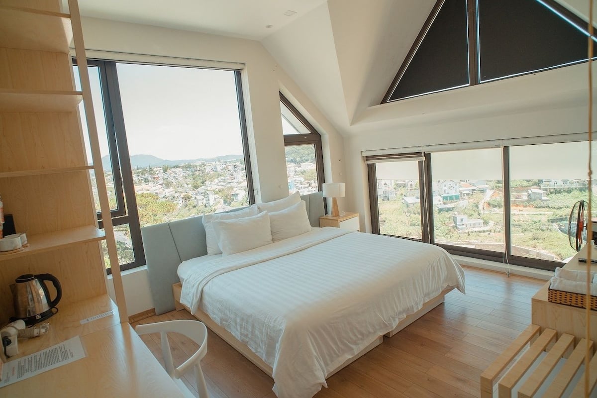 Deluxe Room, City View | Desk, blackout curtains, iron/ironing board, free cots/infant beds