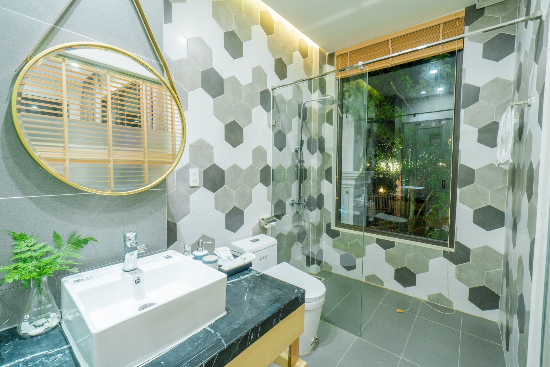 free toiletries, hair dryer, slippers