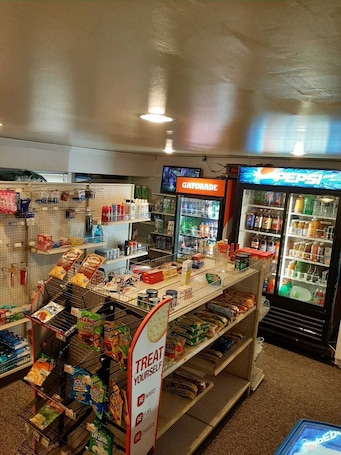 Snack bar