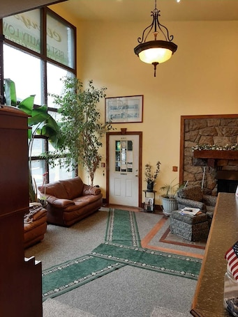 Lobby sitting area. Clarysville Motel