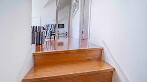 Hallway - Bayview (Williamstown)