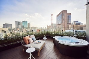 Suite with Hot Tub - Non-Smoking | Down duvets, in-room safe, blackout curtains, soundproofing - The Gate Hotel Tokyo By HULIC (Tokyo)
