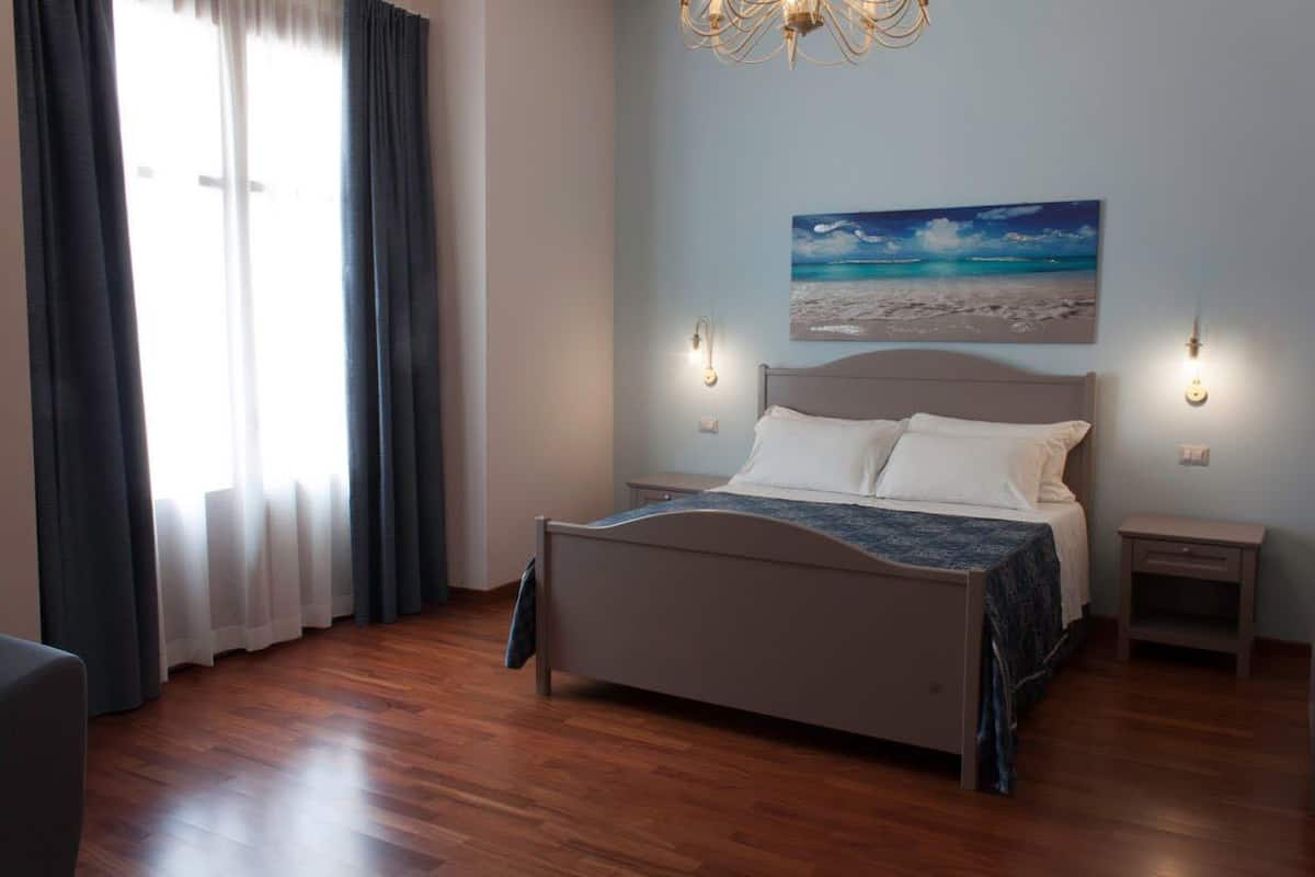 Suite Elite, 1 letto king, balcone | Biancheria in cotone egiziano, biancheria da letto di alta qualità