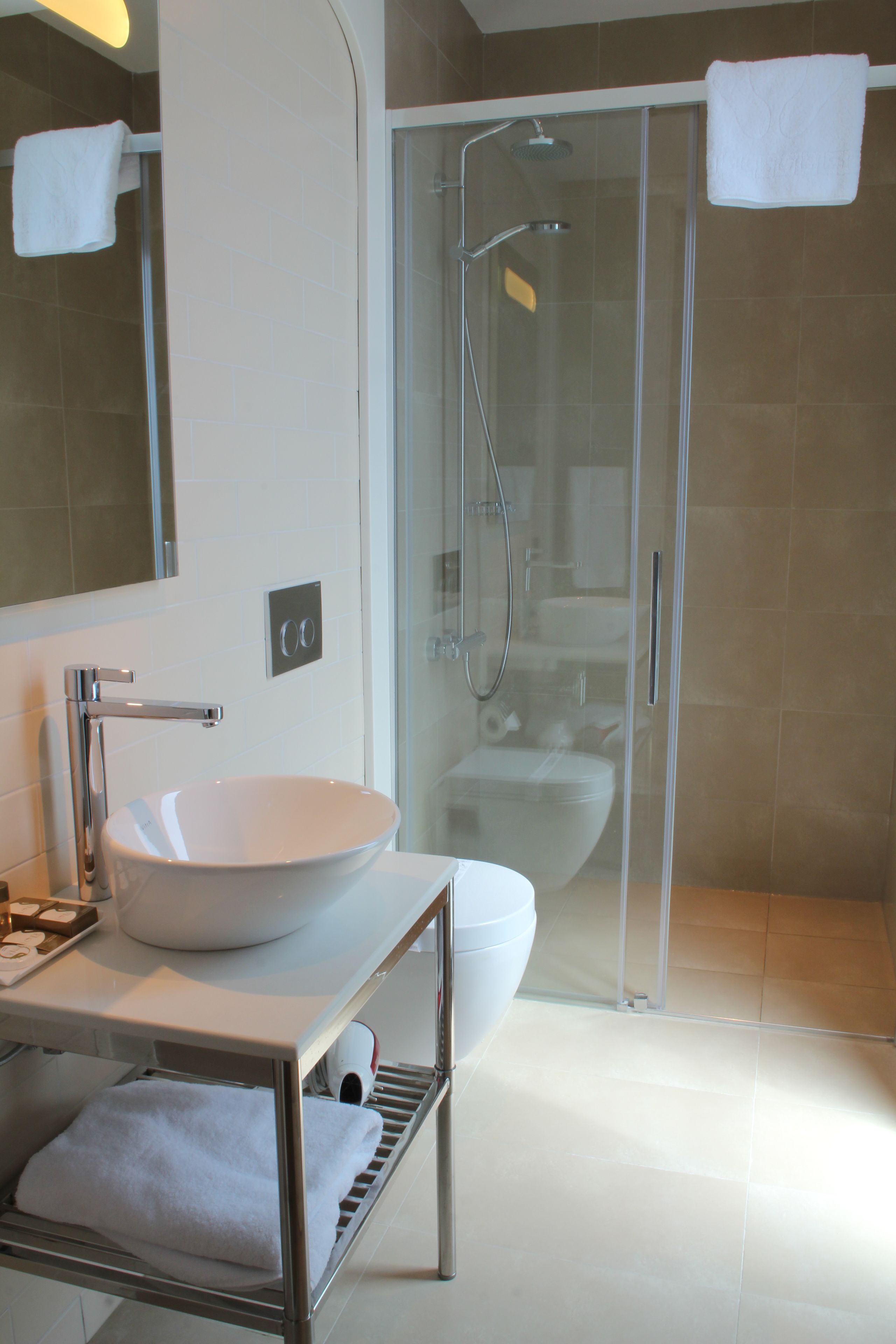 Foto - Upsuites Hotel