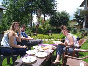 Terrace/patio - Magic Himalayan Cottage (Pahalgam)