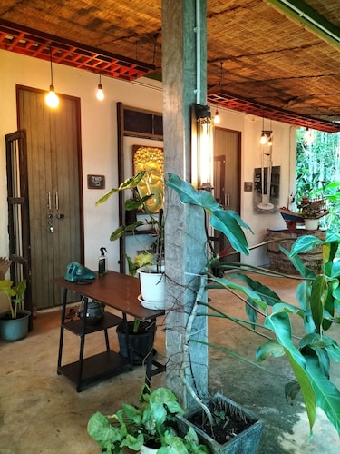 Baan Hotelier Resort