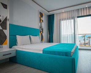 In-room safe, desk, soundproofing, free WiFi