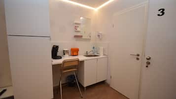 Standard Double Room, 1 Queen Bed | Living area | Flat-screen TV