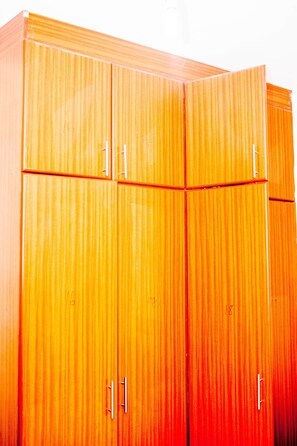 1 chambre, décoration personnalisée, ameublement personnalisé