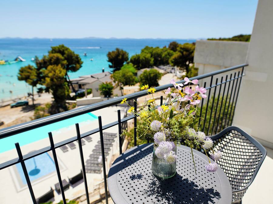 Camera con letto matrimoniale o 2 letti singoli, balcone, vista mare | Balcone