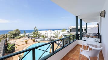 Superior Double Room, Sea View | Terrace/patio