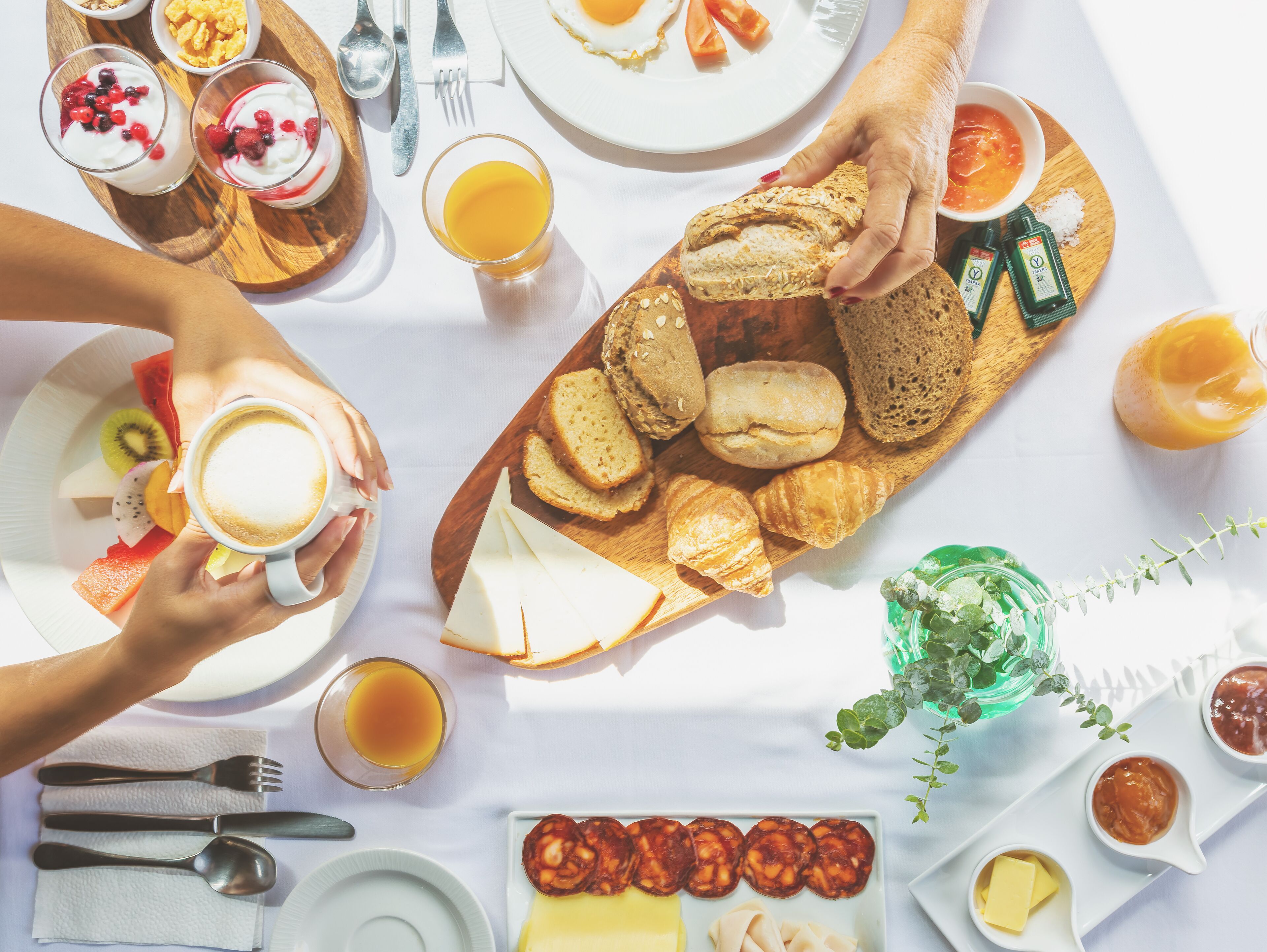 daily continental breakfast (eur 12 per person)
