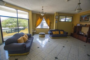 Lobby - Hostal Andry (Puerto Baquerizo Moreno)