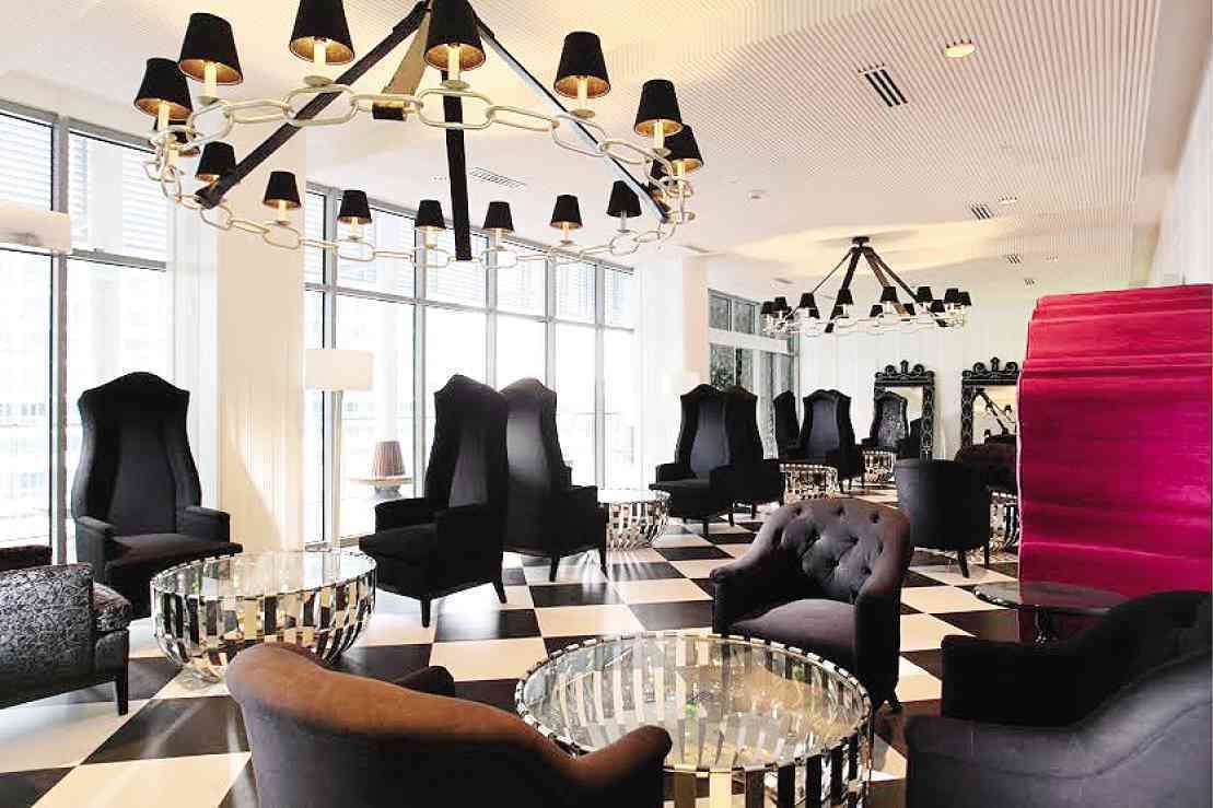 Sala de estar en el lobby