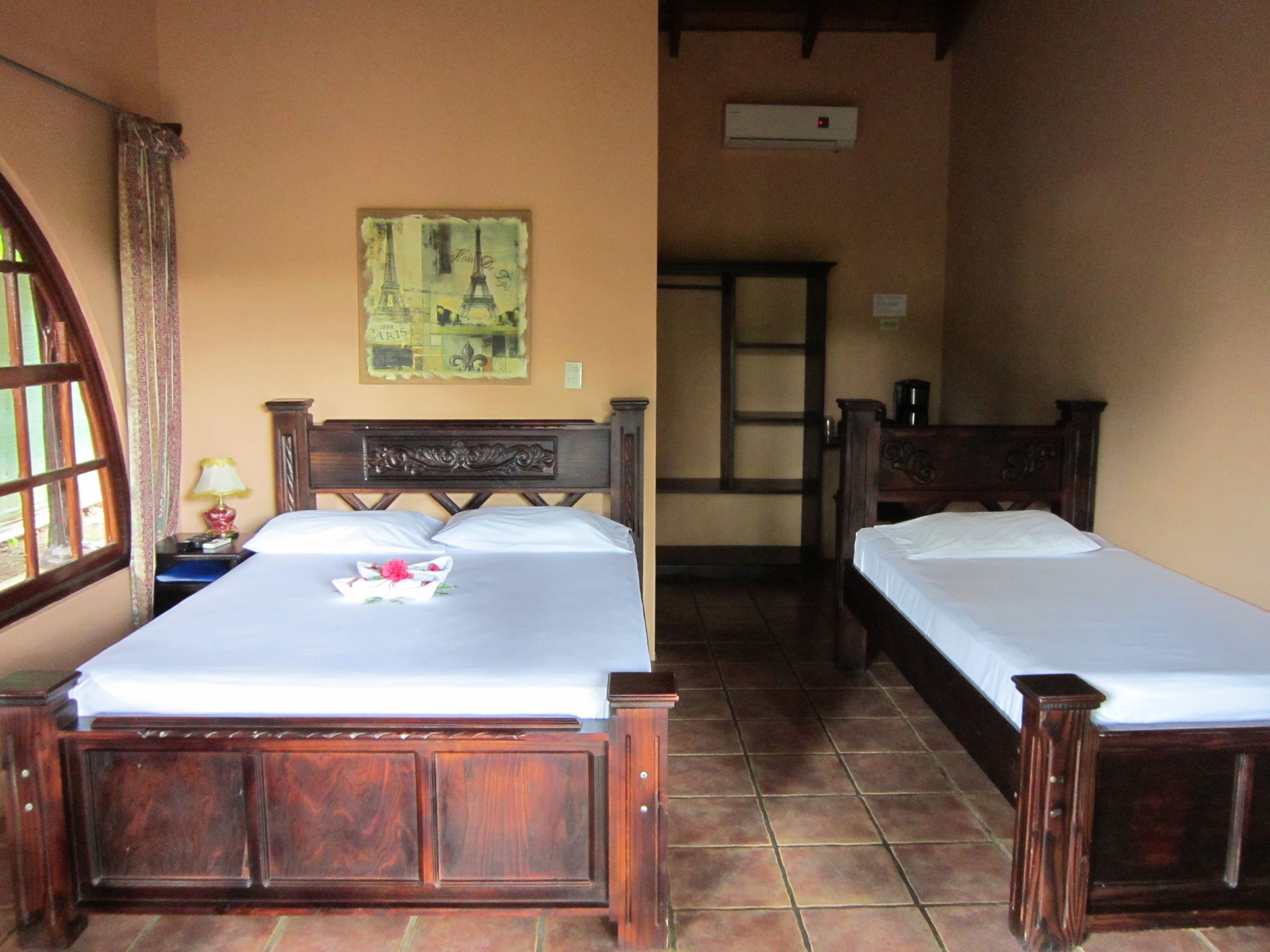 standard room, 1 bedroom, accessible | laptop workspace, bed sheets