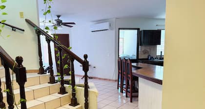 Casa Baraka, Cerca de Malecón, Centro Histórico y Playas