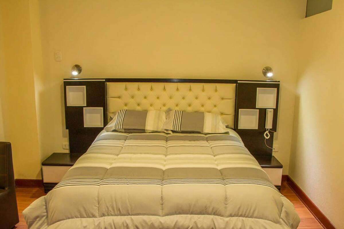 Deluxe Double Room, 2 Bedrooms, Non Smoking, Jetted Tub | Minibar, desk, soundproofing, iron/ironing board