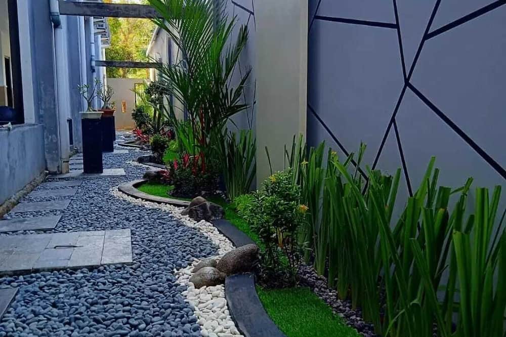 Alzara Hotel - Sapto Sari
