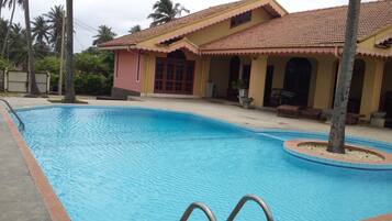 4-Bedroom Villa | Piscine privée