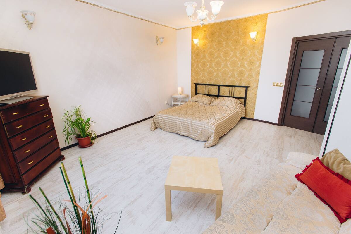 Apartemen Standar, 1 Tempat Tidur Double | Seprai premium, meja kerja, ruang kerja ramah laptop, dan kedap suara