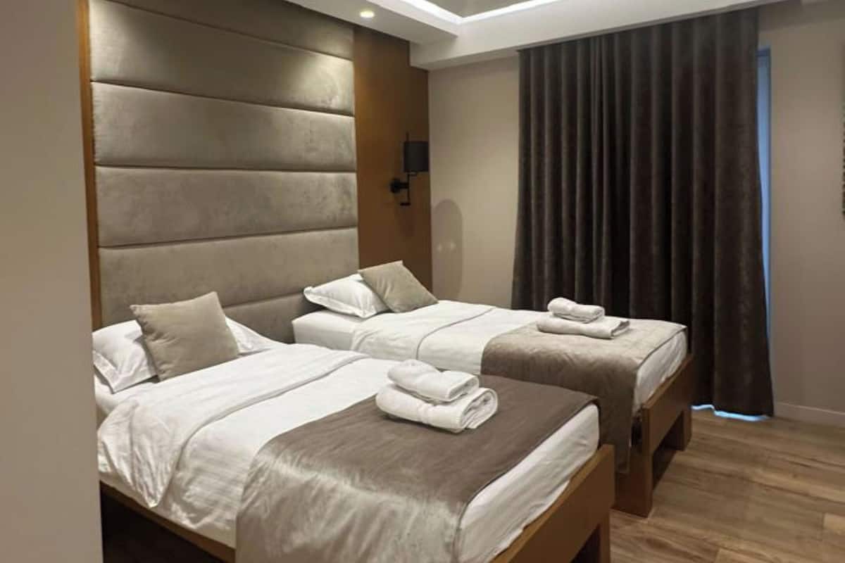 Standard Twin Room | Premium bedding, desk, soundproofing, free WiFi