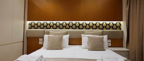 Quarto casal ou duplo conforto | Roupas de cama premium, escrivaninha, quartos à prova de som