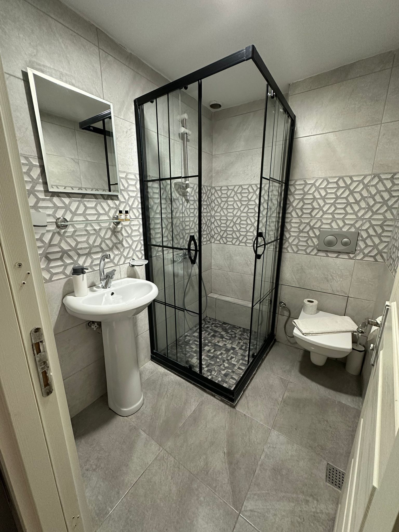 Double Room | Bathroom