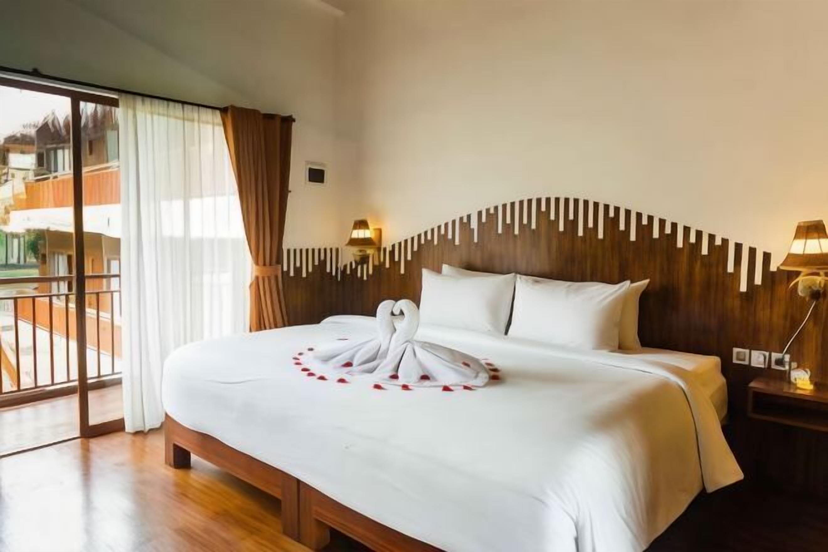 Minibar, Zimmersafe, Schreibtisch, schallisolierte Zimmer