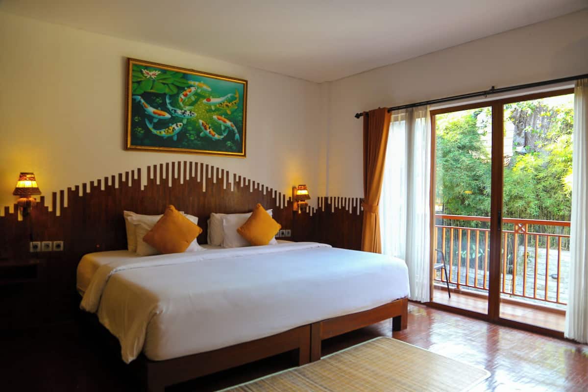 Deluxe Double or Twin Room with Pool View | 미니바, 객실 내 금고, 노트북 작업 공간, 방음 설비