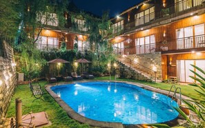 Minibar, in-room safe, desk, soundproofing - Karang Lila Bhuana (Ubud)