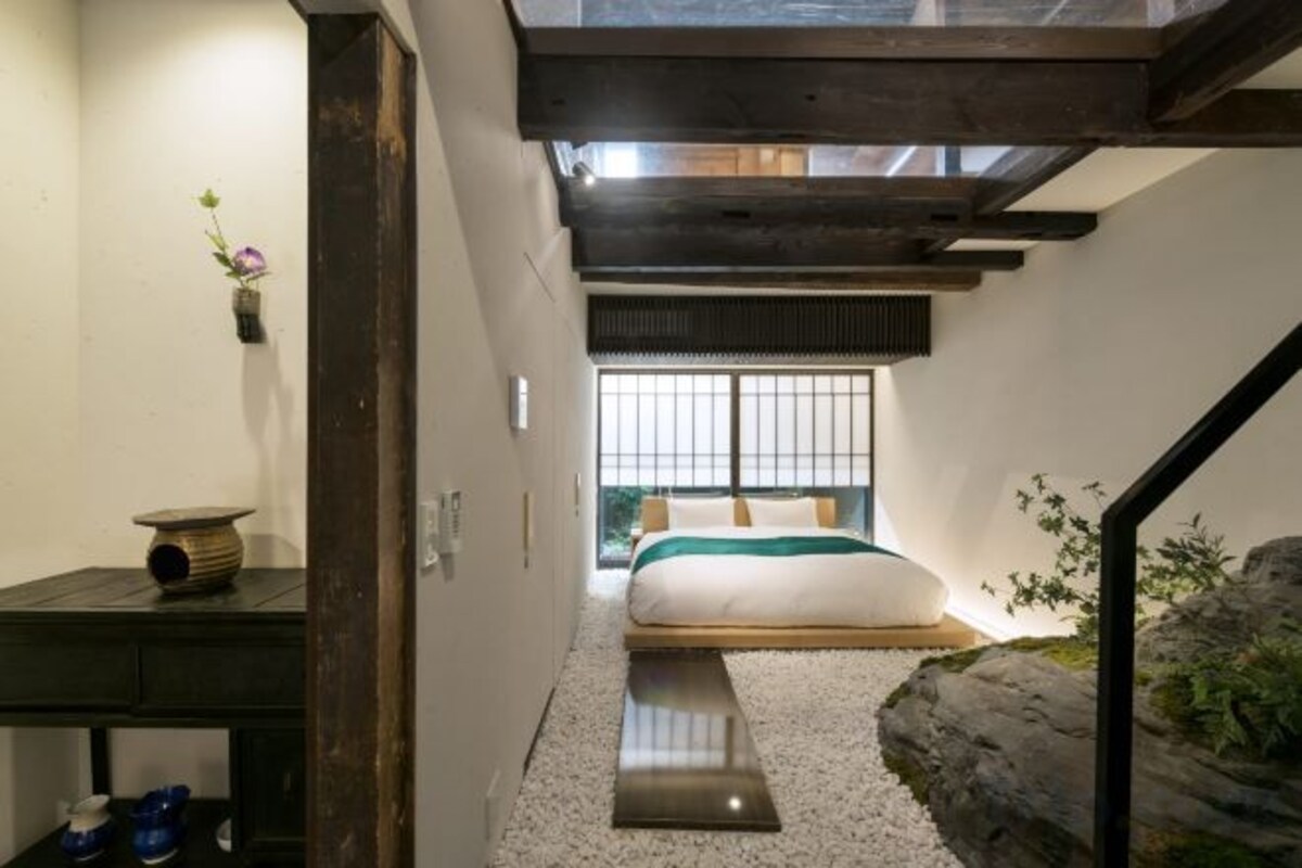 3 bedrooms, premium bedding, down duvets, pillow-top beds