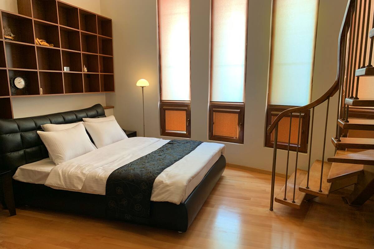 Blackout curtains, soundproofing, iron/ironing board, free WiFi
