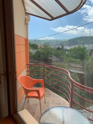 Blackout curtains, soundproofing, iron/ironing board, free WiFi