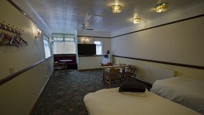 Unclassified image, 4 of 22, button - Elgin Central Budget Guest House (Elgin)