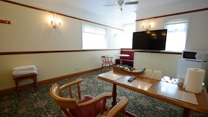 Unclassified image, 3 of 22, button - Elgin Central Budget Guest House (Elgin)