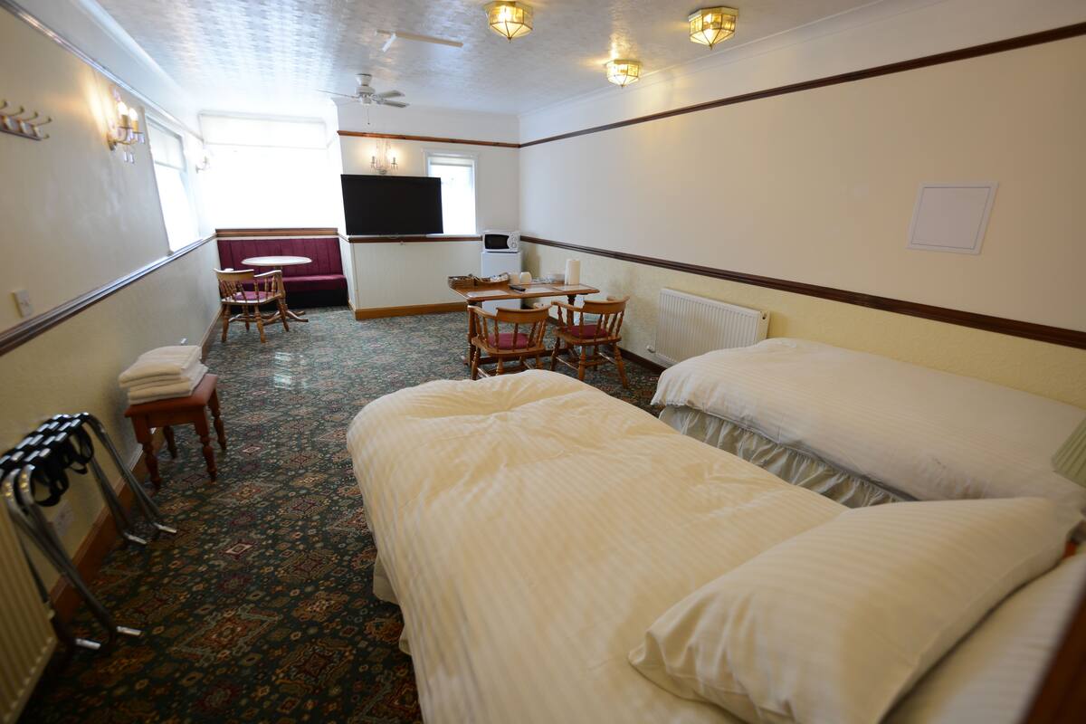 Luxury Twin Room