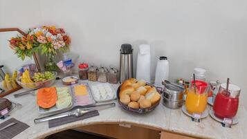 Free daily buffet breakfast