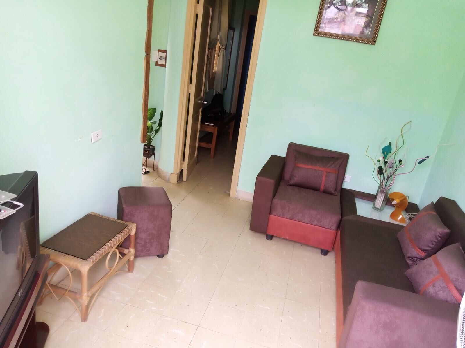 family apartment, 2 bedrooms, city view | living room | flat-screen tv